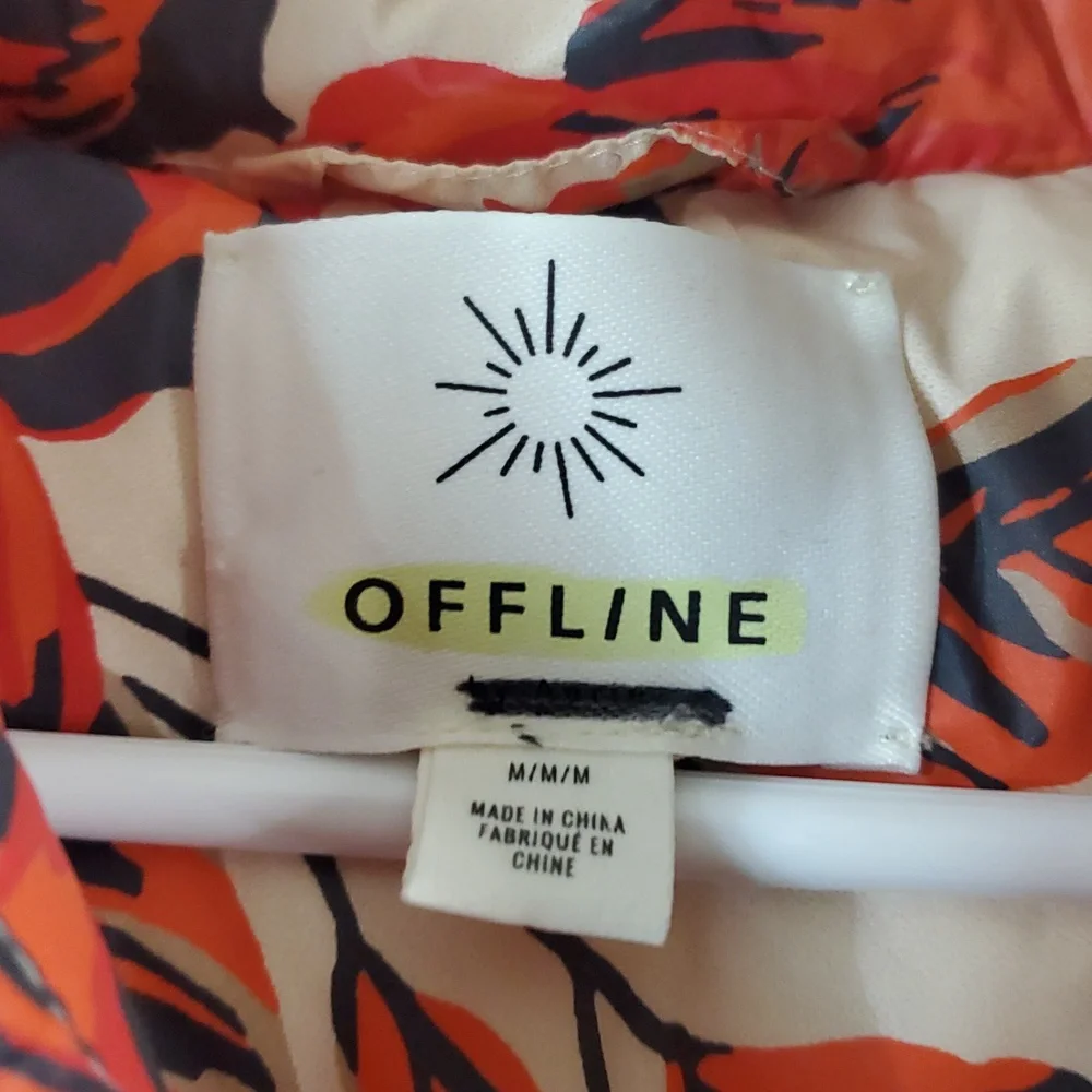 Offline By Aerie Floral Puffer Vest Size Med Faux Fur Trim Hood - Picture 5 of 12